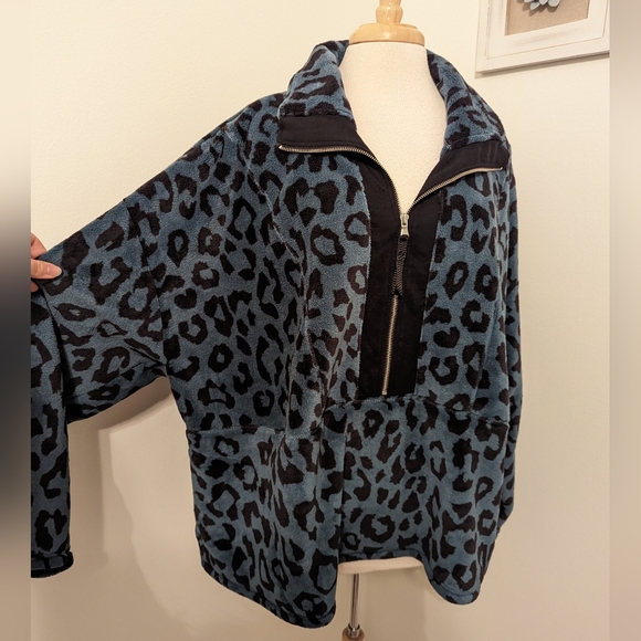 LIVI | Lane Bryant Half Zip Sherpa Pullover Leopard Print Melancholy 26/28 4X - Picture 4 of 11
